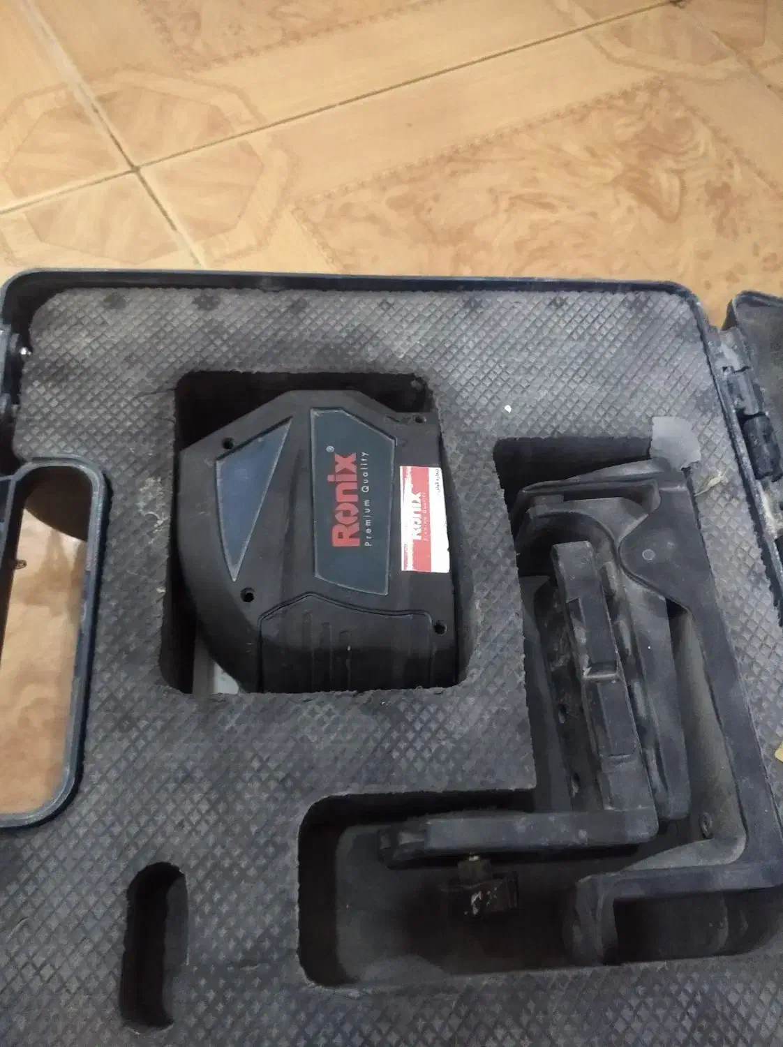 فروش یک دستگا تراز لیزر|ابزارآلات|سمیرم, |دیوار