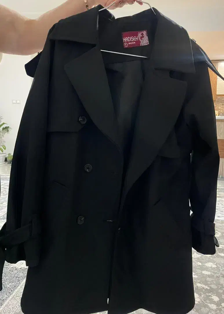 پوشاک|لباس|شیراز, آزادگان|دیوار