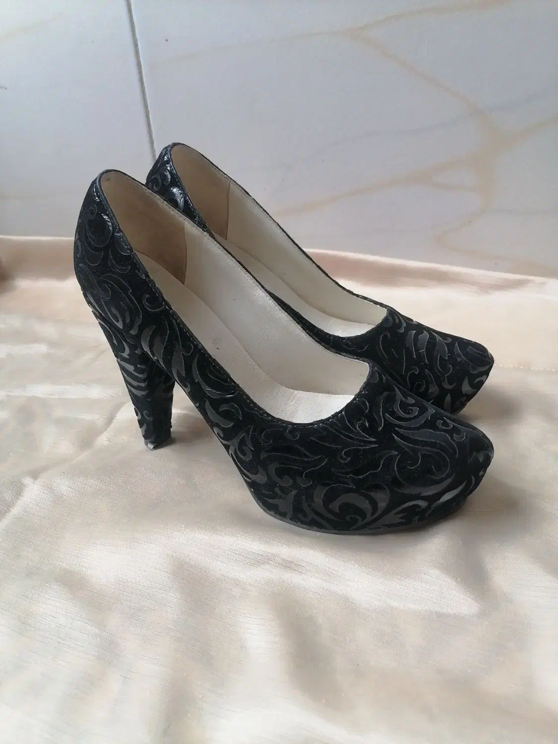 تعدادی کفش مجلسی زنانه|کیف، کفش، کمربند|شیراز, رکن‌آباد|دیوار