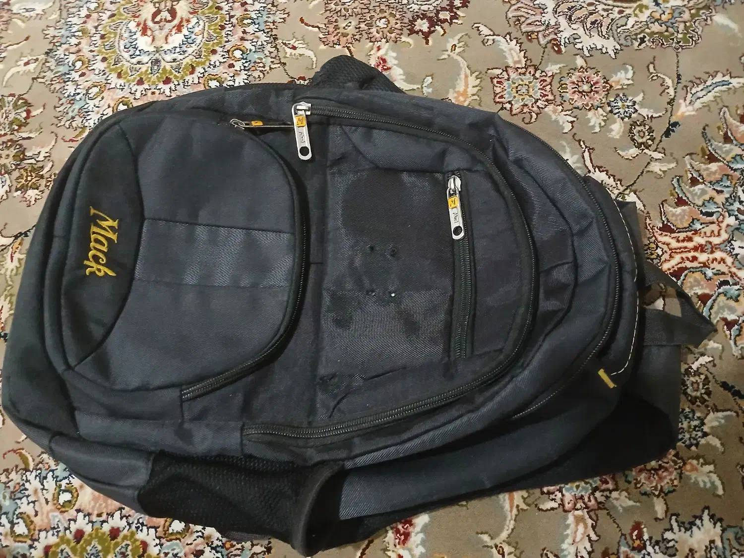 تعدادی وسایل و لباس|لباس|سنندج, |دیوار