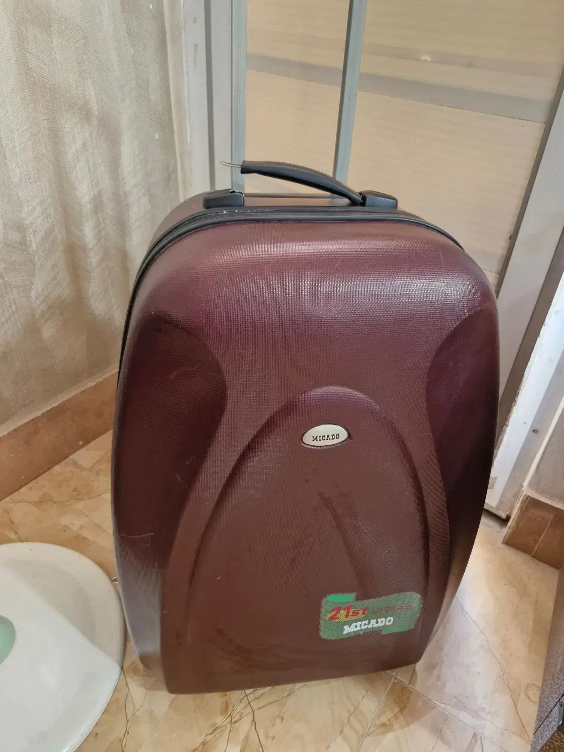 چمدان بزرگ و جا دار جنس عالی|کیف، کفش، کمربند|خرمشهر, |دیوار