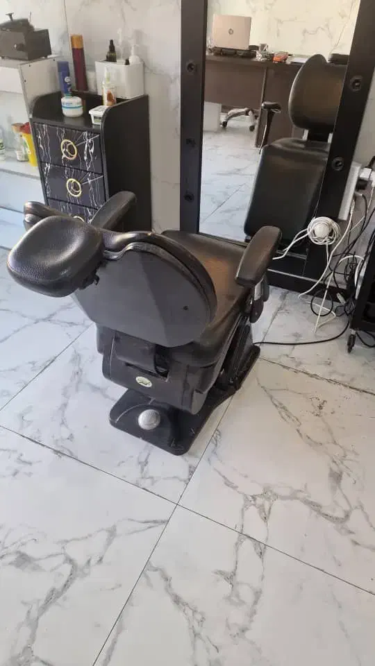 صندلی برقی آرایشگاه|آرایشگاه و سالن‌های زیبایی|پردیس, فاز ۲|دیوار