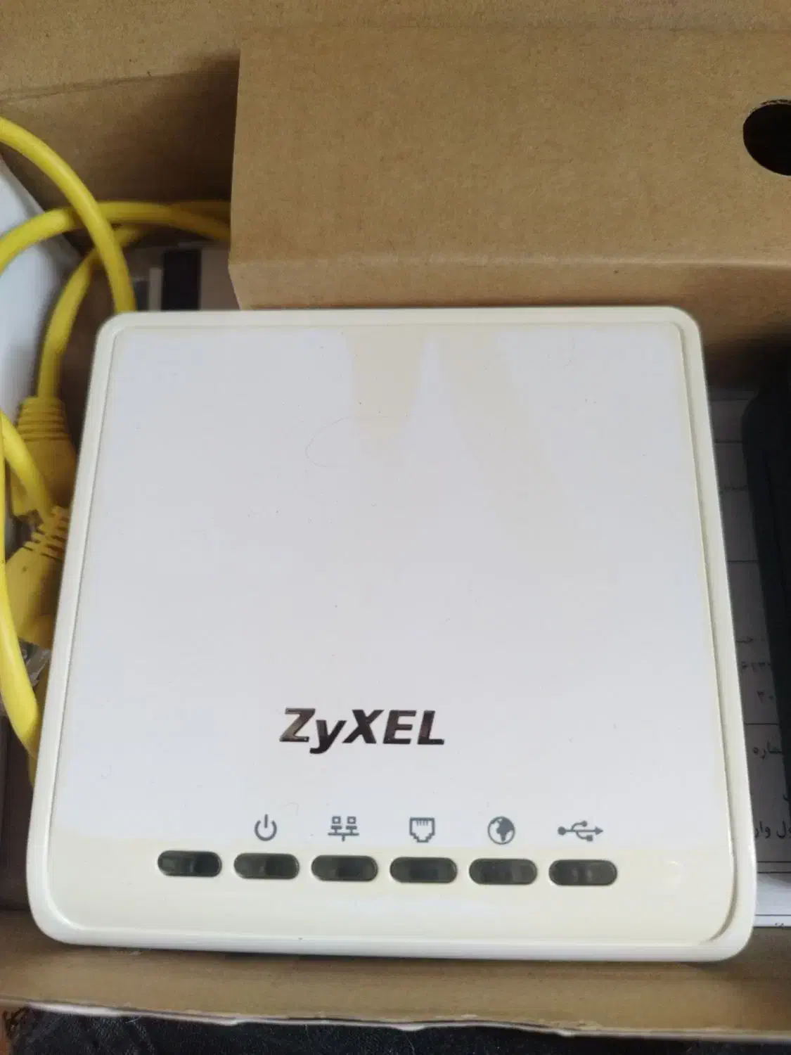 دو عدد مودم خانگی نو پرقدرت|مودم و تجهیزات شبکه|پرند, فاز ۶|دیوار