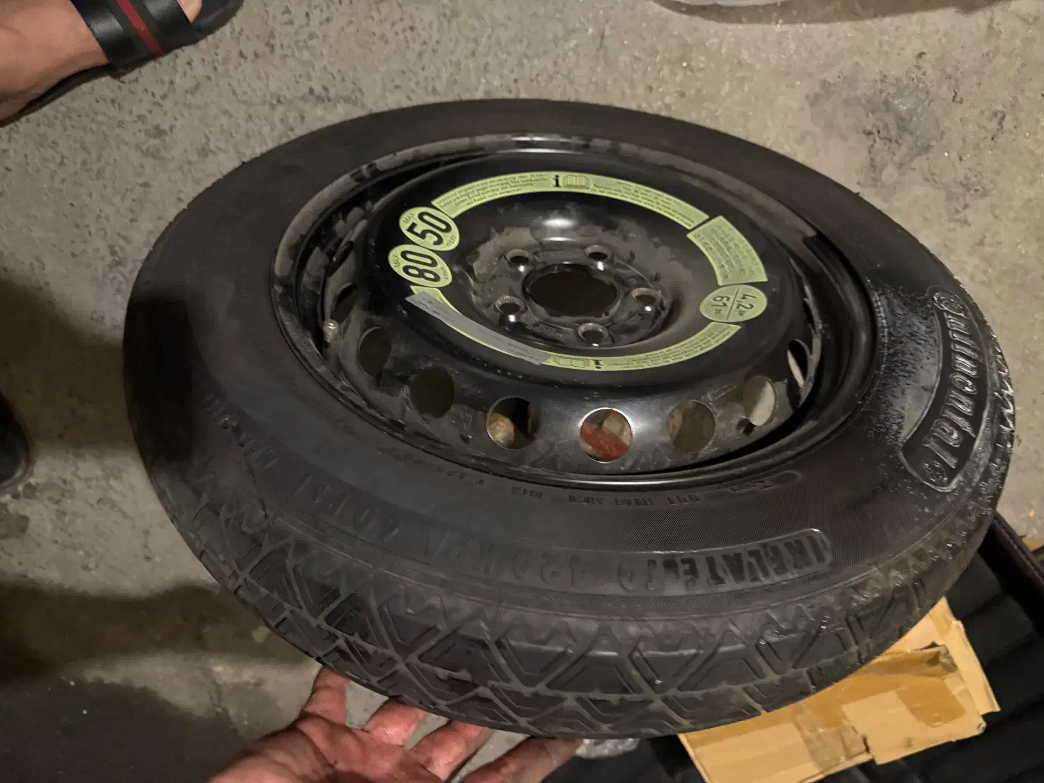 زاپاس کوچیک  بنز c200|قطعات یدکی و لوازم جانبی|تهران, جردن|دیوار