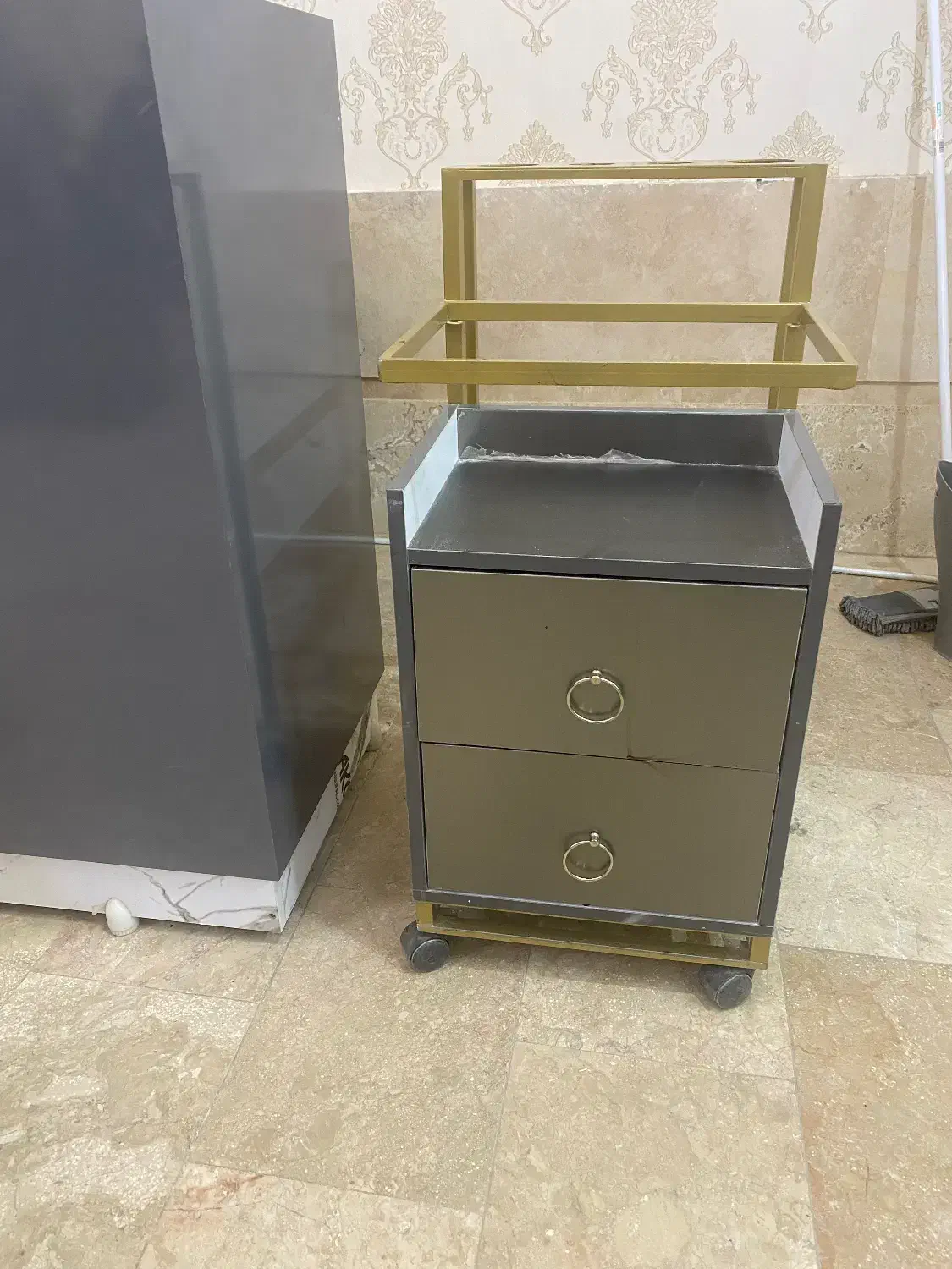 ترولی ۲میلیون|آرایشگاه و سالنهای زیبایی|قوچان, |دیوار