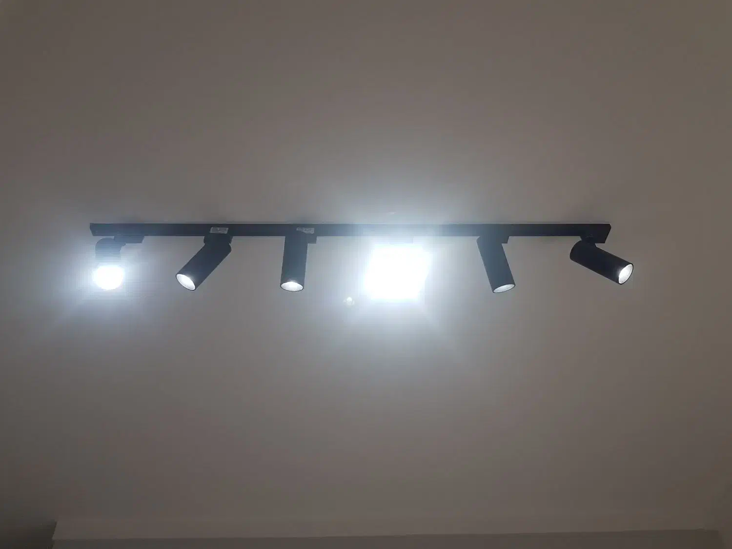 چراغ سالنی|لامپ و چراغ|گرگان, |دیوار