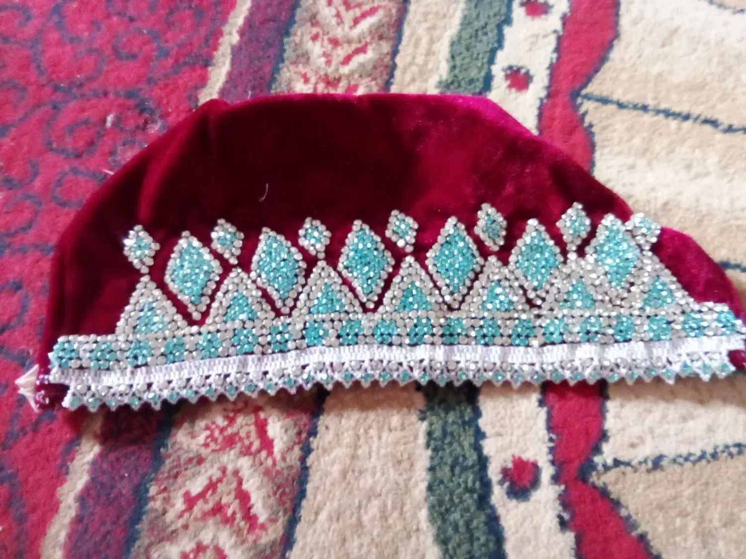 لچک  زیبا|لباس|مسجد سلیمان, |دیوار