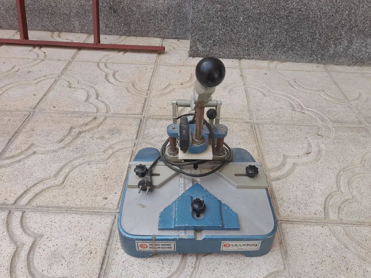 دستگاه دم چلچله|ابزارآلات|سلماس, |دیوار