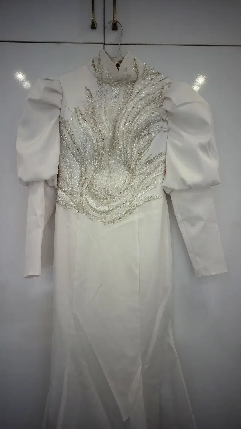 لباس عقد|لباس|رشت, آزادگان|دیوار