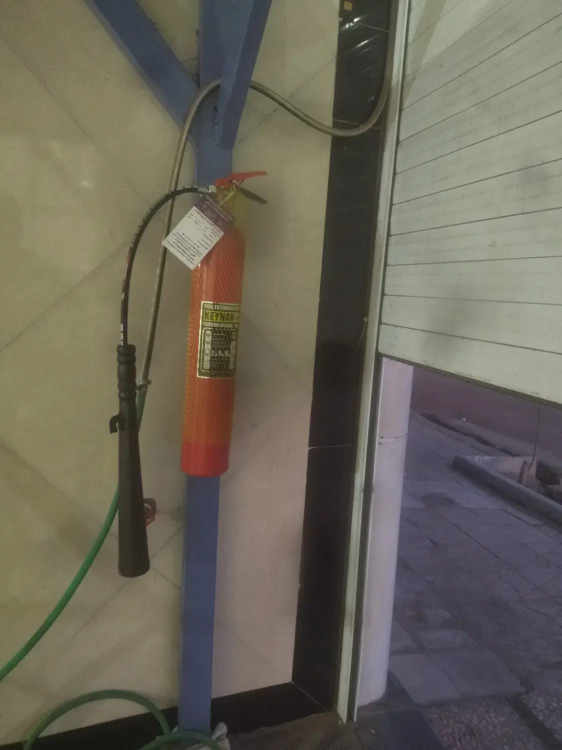 اجاره مغازه 14متری|اجارهٔ مغازه و غرفه|قم, شهدا|دیوار