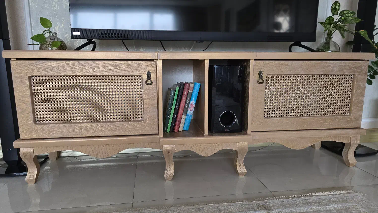 میز تلویزیون نو|میز تلویزیون|هشتگرد, شهرک ولیعصر (مصلی)|دیوار