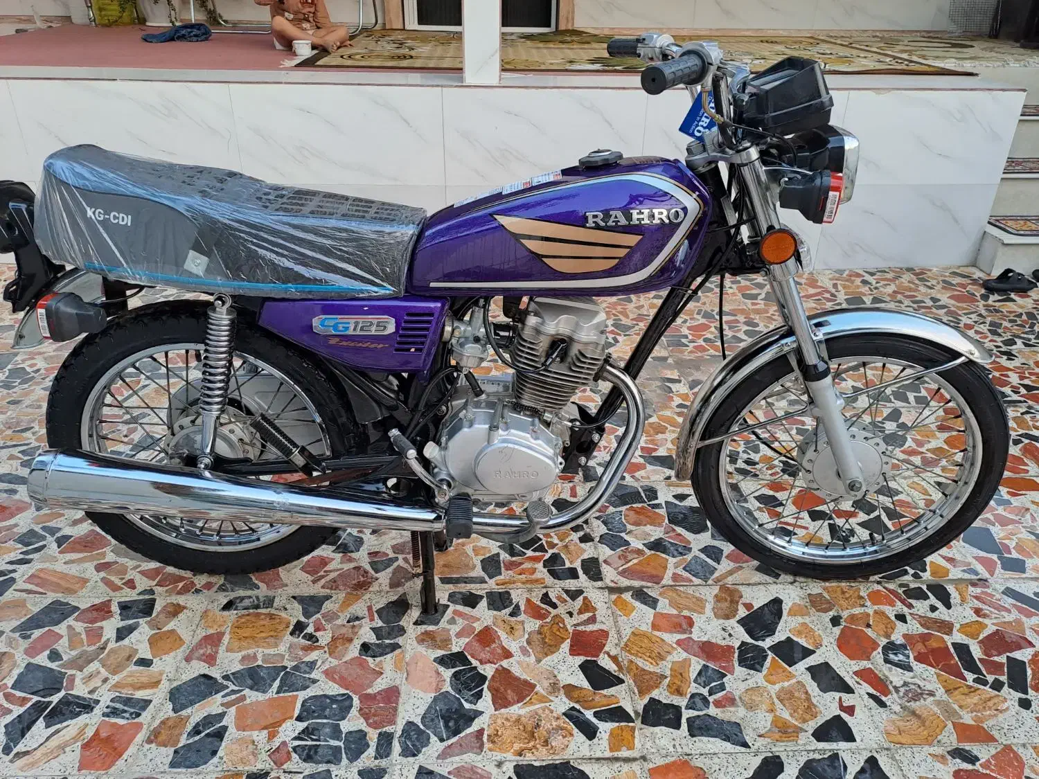 هندا مزایده.رهرو.A1.در حد خشک.|موتورسیکلت|سنگر, |دیوار