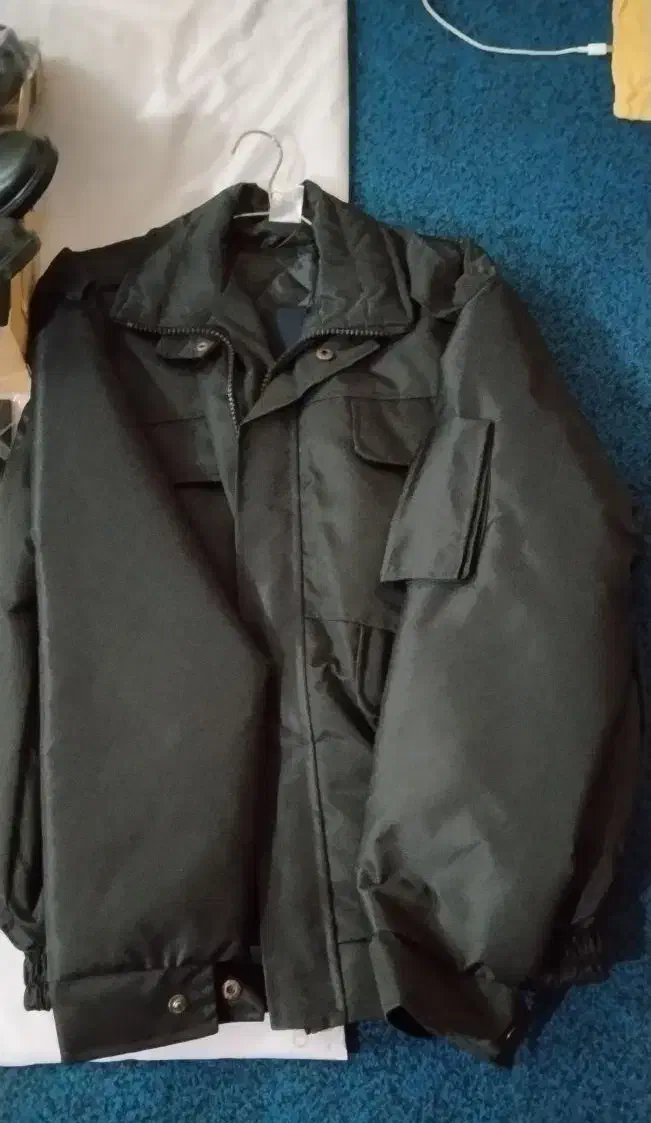 اورکت پلیسی|لباس|مشهد, عیدگاه|دیوار