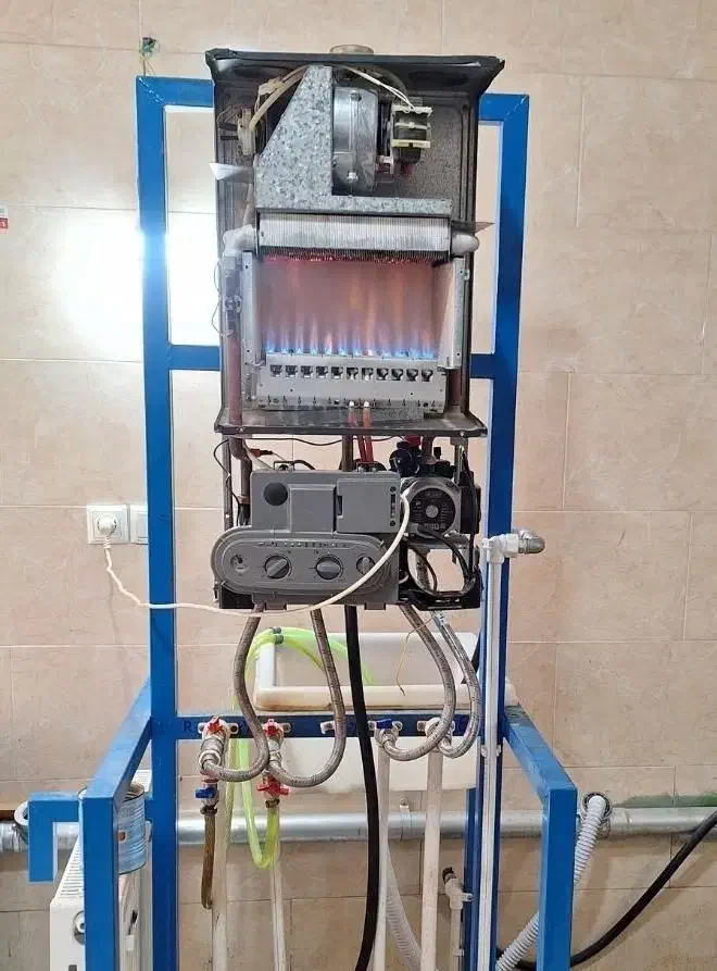 تعمیرات انواع پکیج و کولرگازی|آبگرمکن، پکیج، شوفاژ|کرج, کمال‌شهر|دیوار