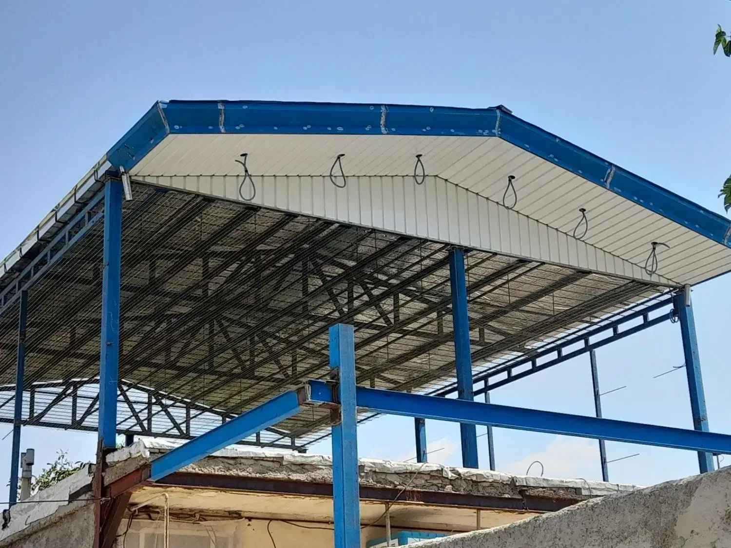 ساخت‌ونصب‌شیروانی|خدمات پیشه و مهارت|دورود, |دیوار