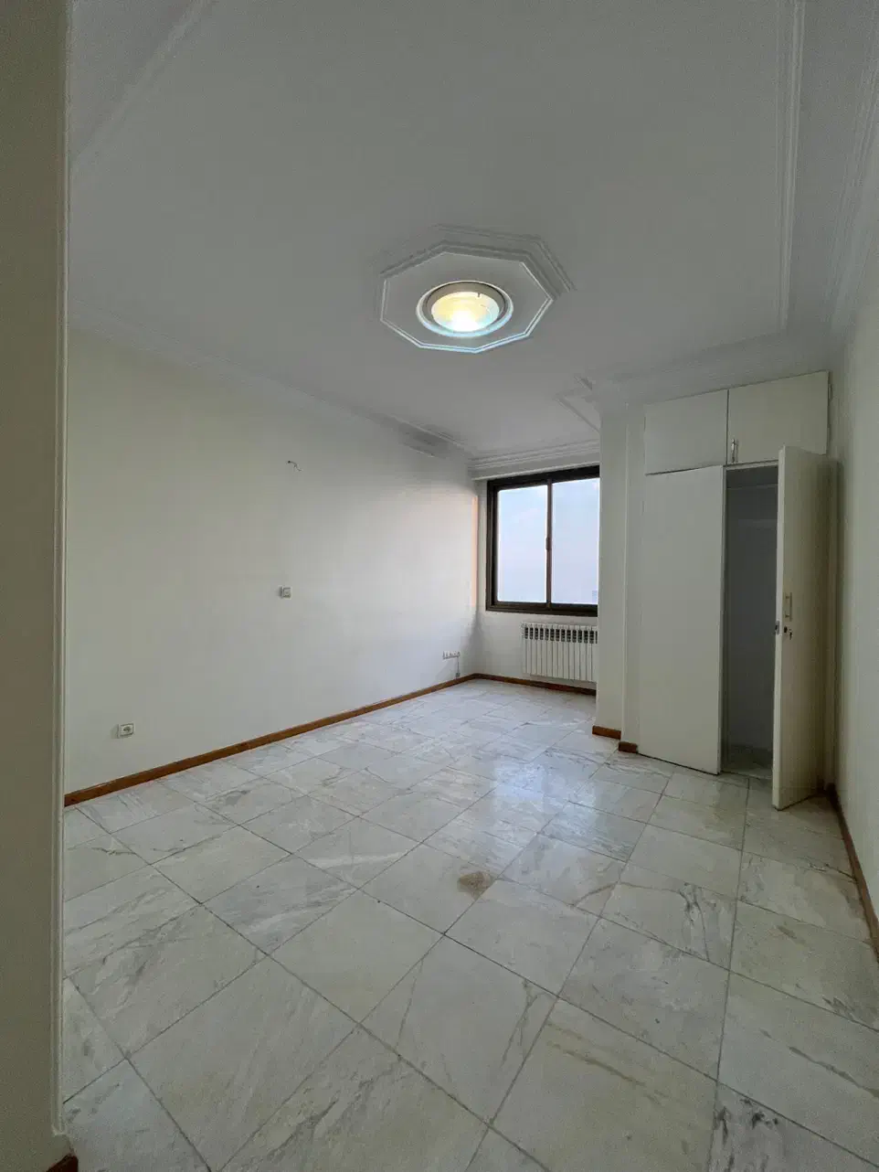 160متر ، 3خواب/ بـالای کـاج ( ویـو )