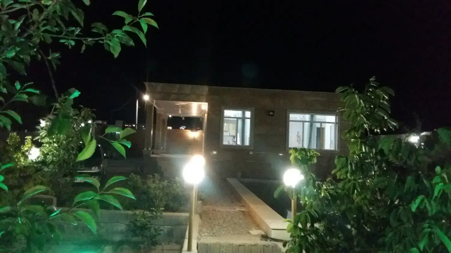 اجاره ویلا|اجارهٔ کوتاهمدت ویلا و باغ|ساوه, |دیوار