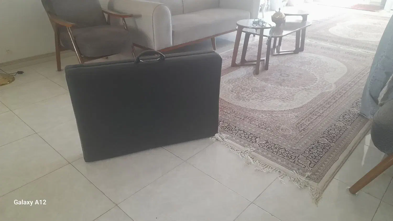 تخت تاشو چمدانی برای مسافرت  یا ارایشگاه|تخت و سرویس خواب|محمدشهر, محمدشهر|دیوار
