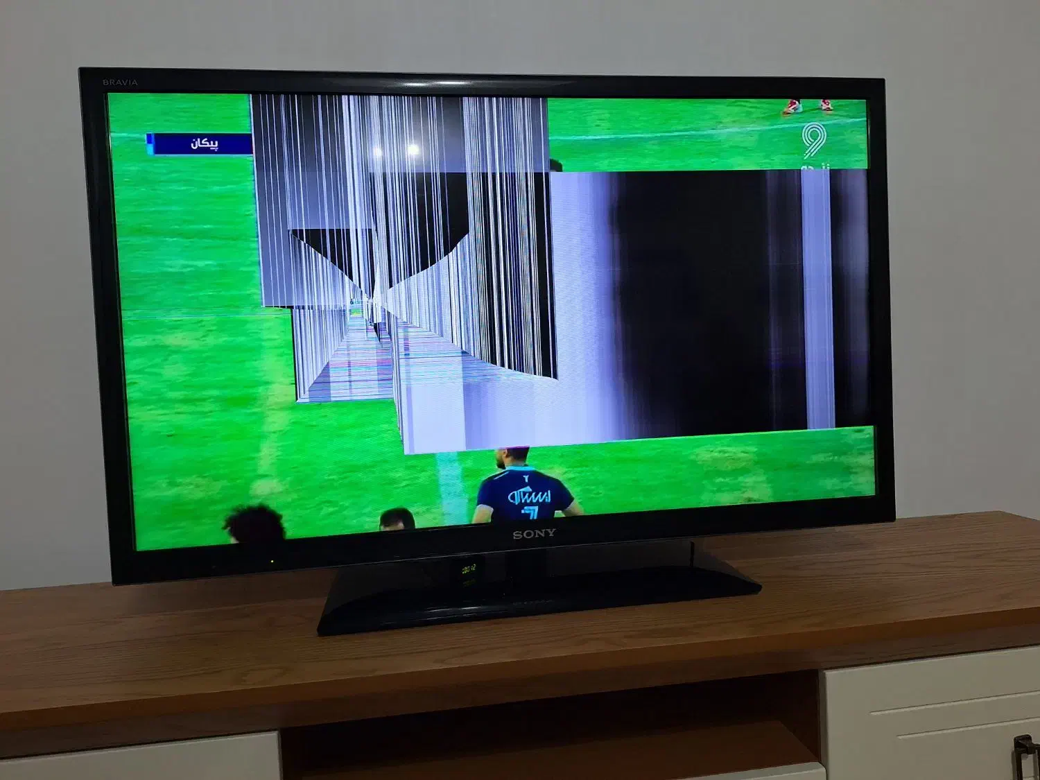 تلویزیون سونی اصل (ال سی دی شکسته)|تلویزیون و پروژکتور|رشت, یخسازی|دیوار