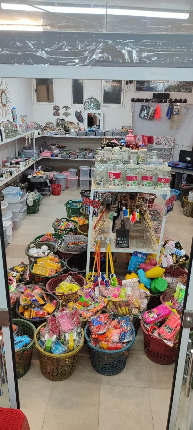 فروشنده خانم در پلاستیک فروشی حمیدی نواب|استخدام بازاریابی و فروش|اسفراین, |دیوار