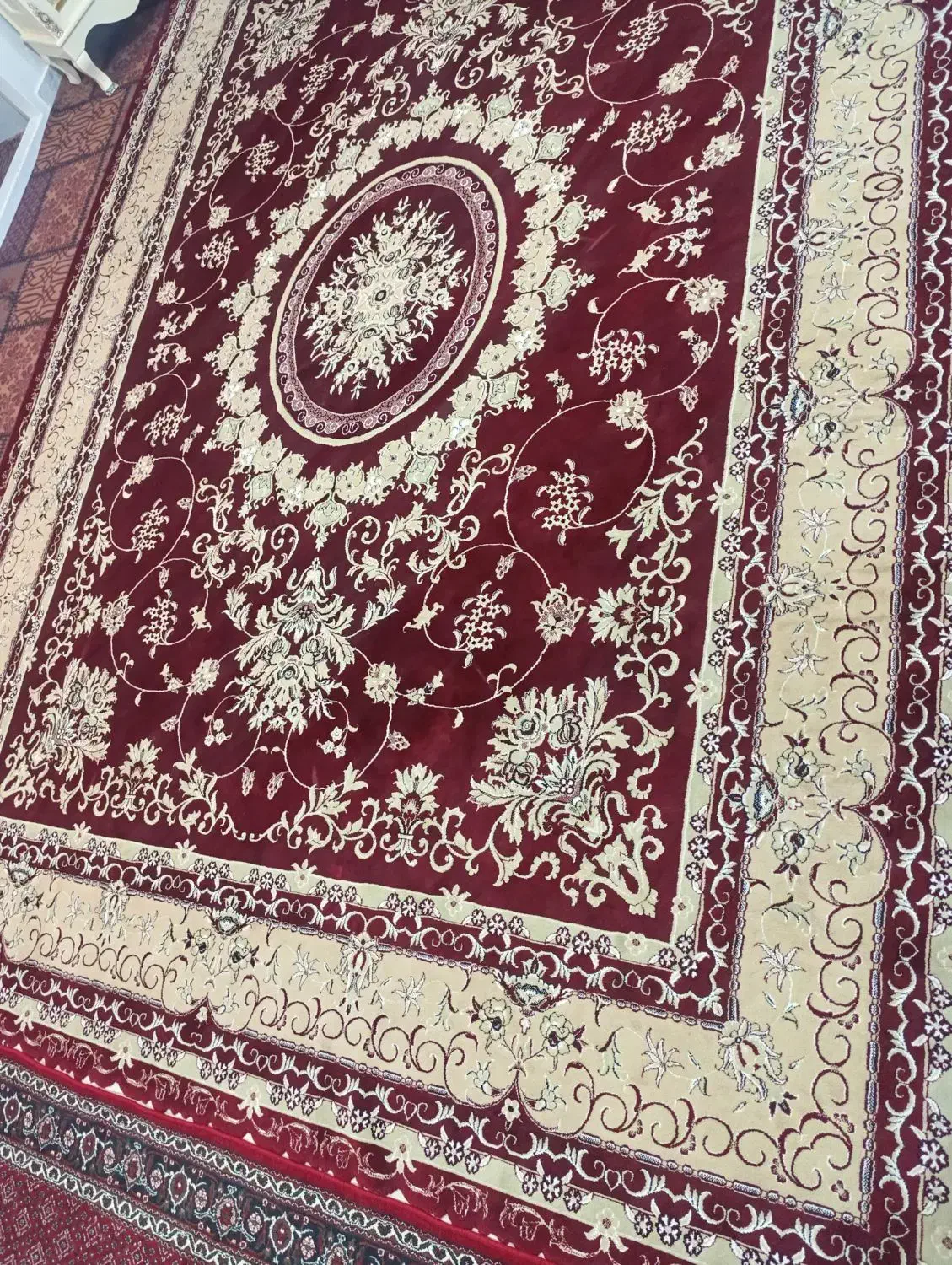 دو عدد فرش دوازده متری و یک کناره سه متری|فرش|بهار, |دیوار