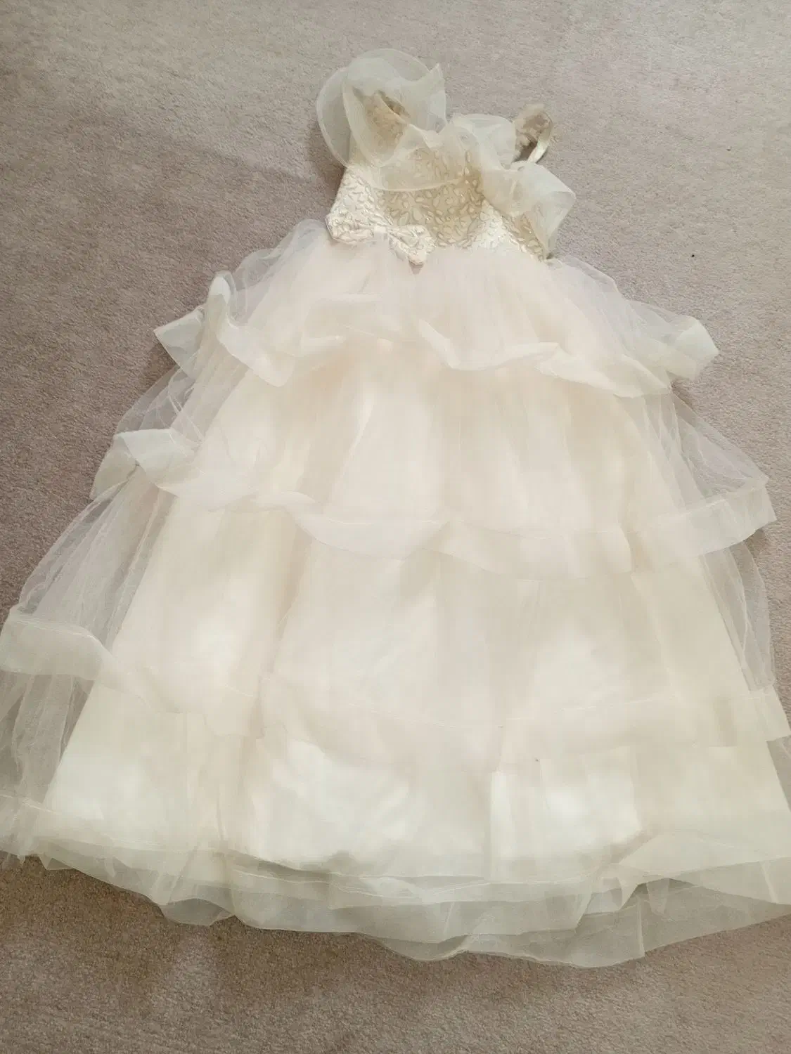 لباس عروس دخترانه رنگ نباتی|لباس|گلستان (تهران), |دیوار