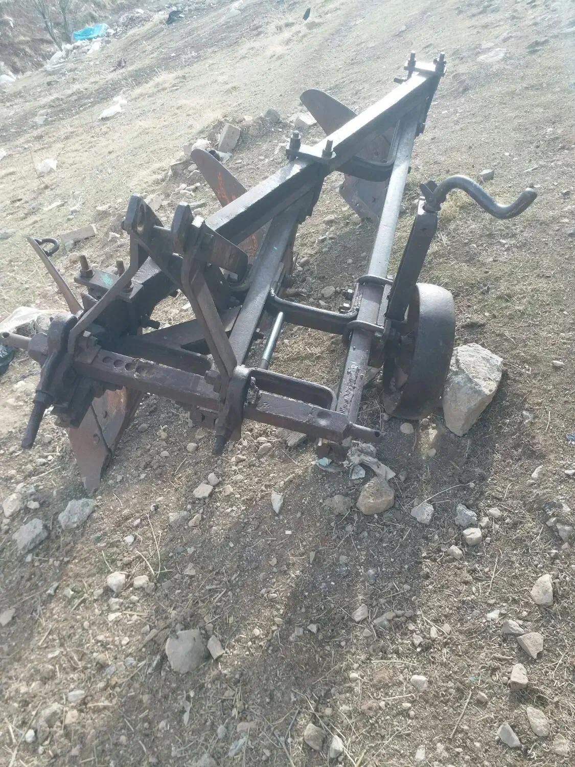 گاوآهن رومانی|ماشین‌آلات صنعتی|سیلاخور, |دیوار