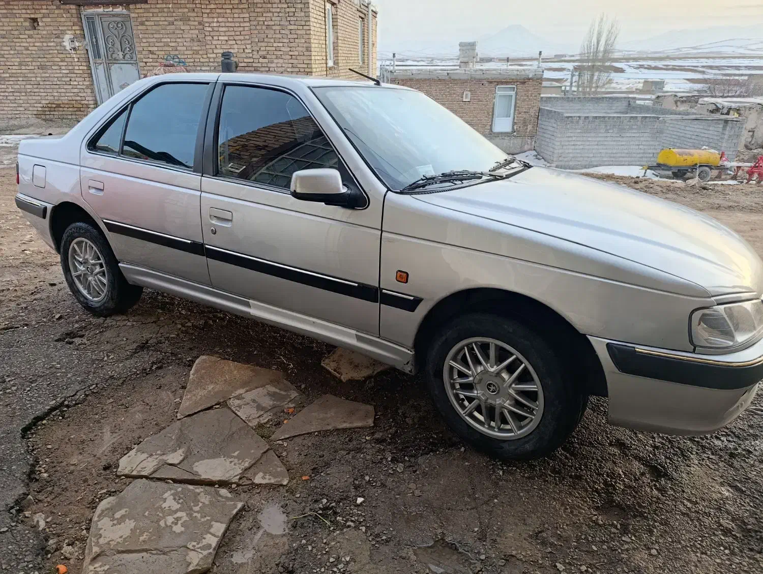 پارس ۸۴|خودرو سواری و وانت|دهگلان, |دیوار