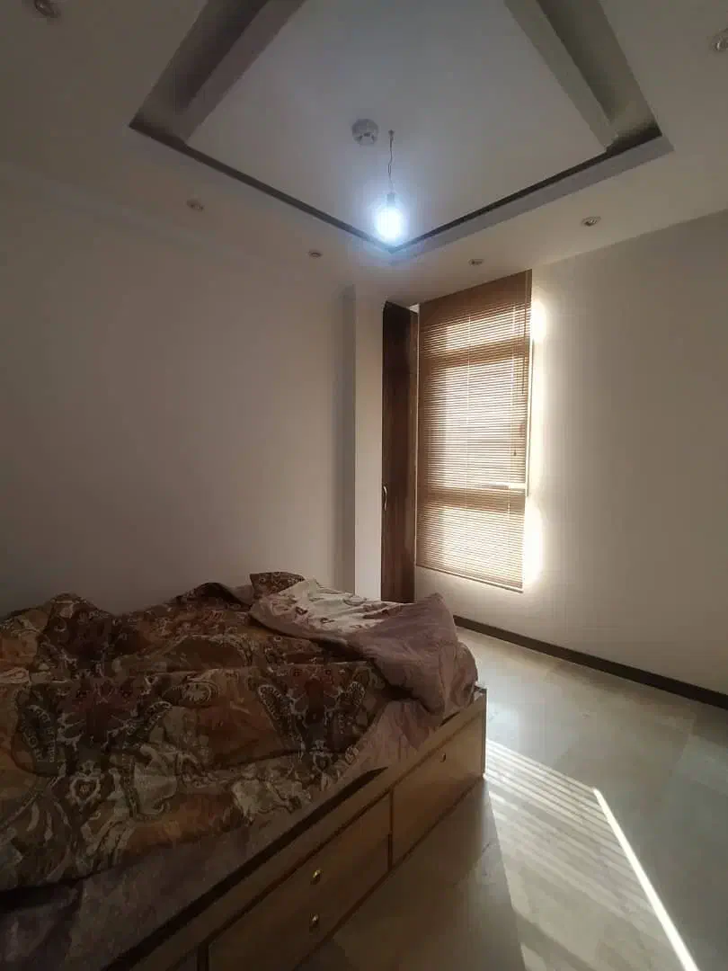 میرداماد شمال/ 75 متر 2 خواب/دونبش نور لوکس و تمیز