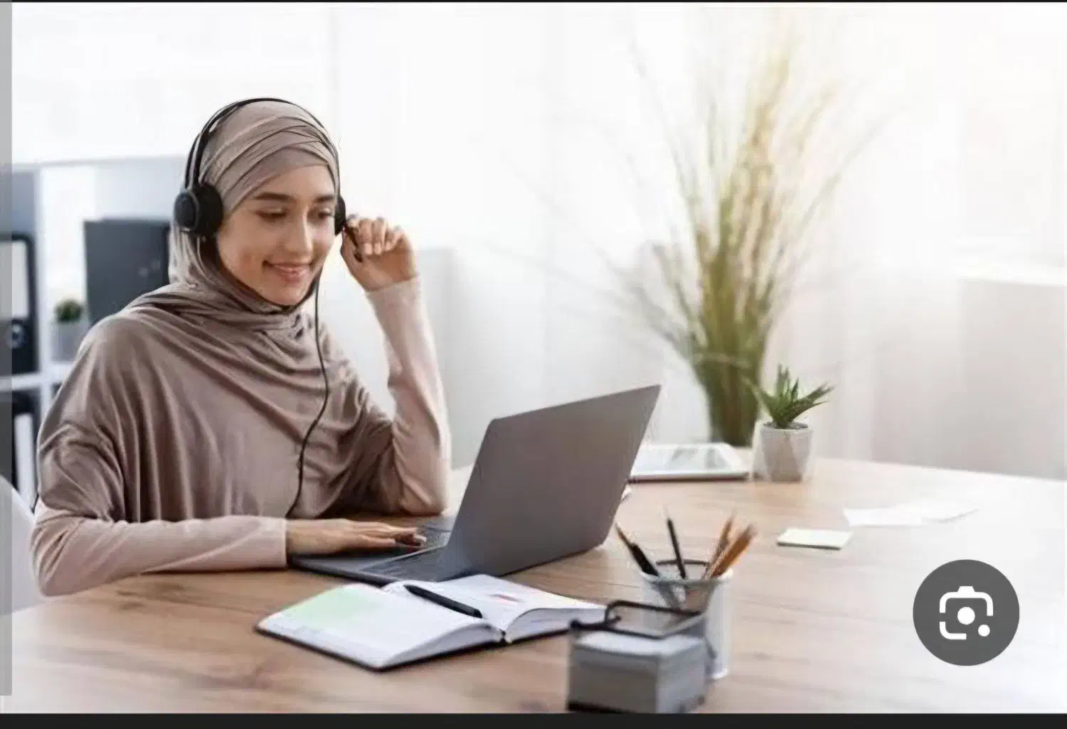 شغل آنلاین با درآمد عالی مختص بانوان خانه دار|استخدام بازاریابی و فروش|خرمآباد, |دیوار