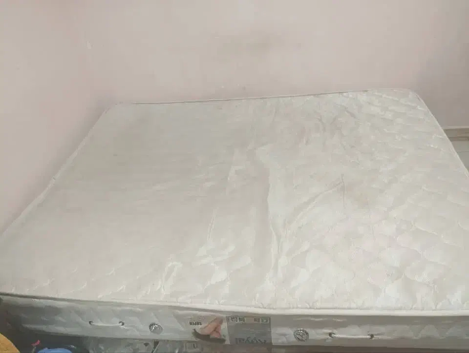 تشک دونفره درلاهیجان|تشک تختخواب|لاهیجان, شهید آوینی|دیوار