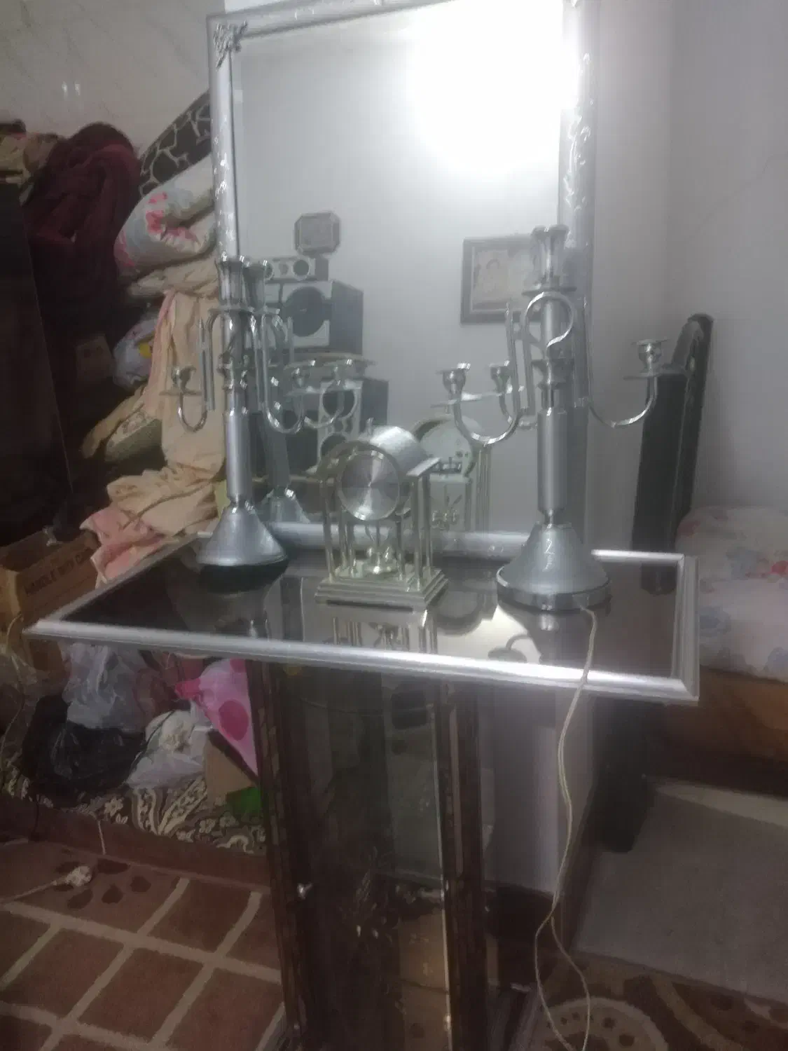 اینه و شمعدان|آینه|کازرون, |دیوار