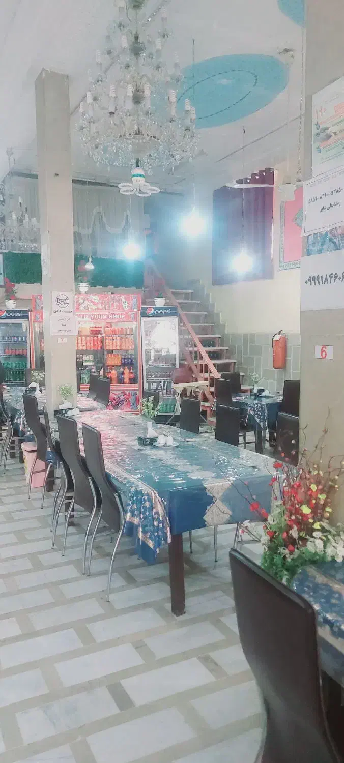 به یک آشپزوحرفه ای جهت کاردررستوران  بهارنیازمندیم|استخدام خدمات فروشگاه و رستوران|رودان, |دیوار