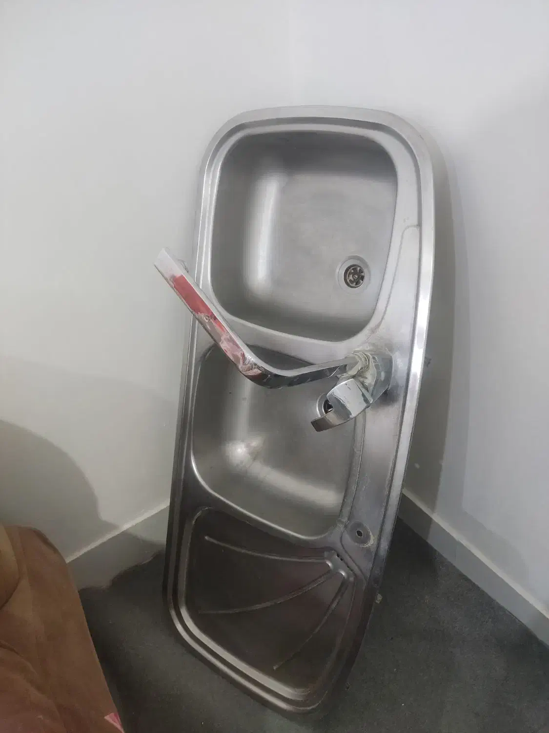 سینک دوقلو|آب‌چکان و نظم‌دهنده ظروف|تربت جام, مسکن ملی|دیوار