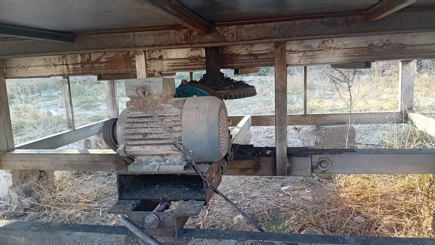 تنور نانوایی|ماشین‌آلات صنعتی|چرام, |دیوار