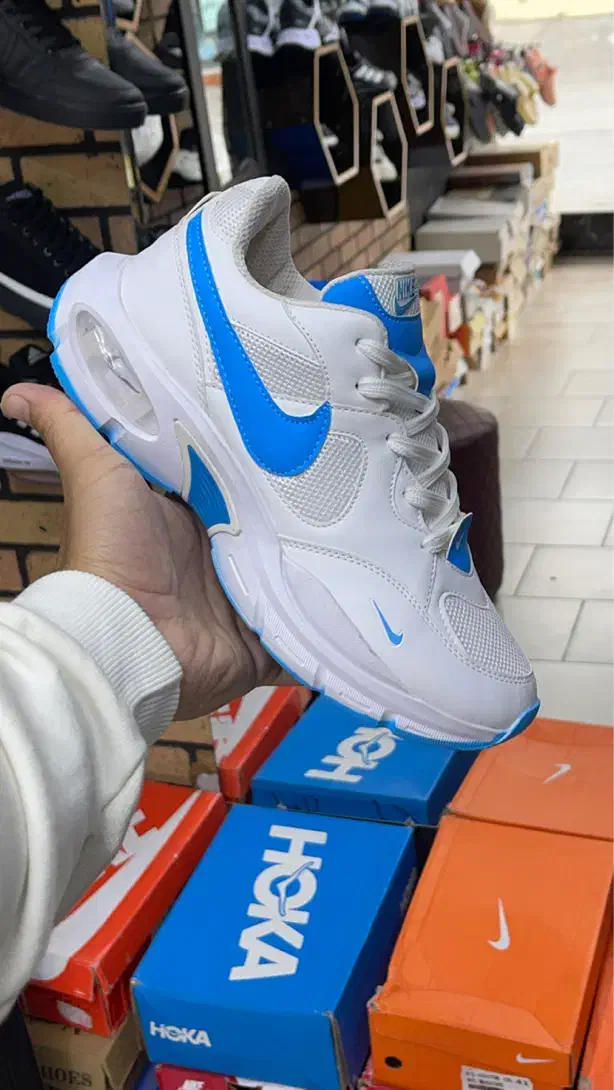 کتونی و کفش با کیفیت عالی کف قیمت|کیف، کفش، کمربند|آمل, |دیوار