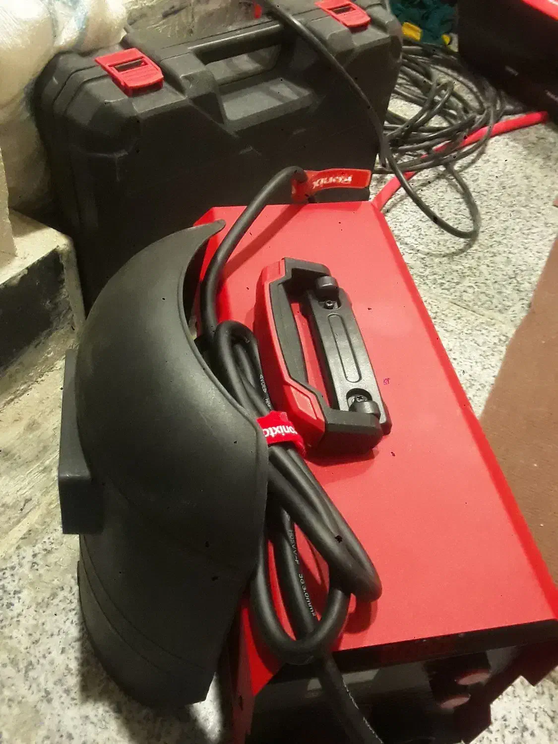 جوشکاری سیار فنس کشی، سیم خاردار|خدمات پیشه و مهارت|کرمانشاه, |دیوار