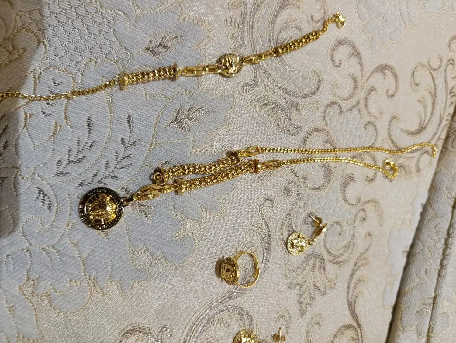 نیم ست طلا نیست|بدلیجات|اردبیل, |دیوار