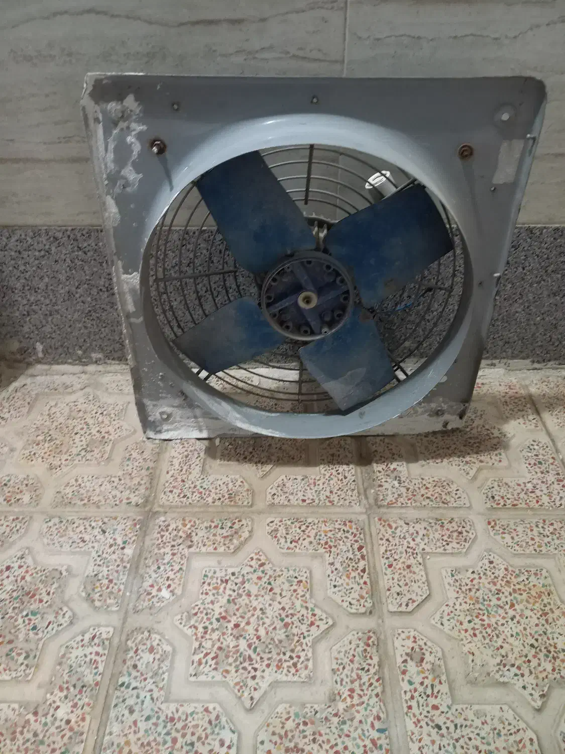 فن تهویه ۵۰در ۵۰|پنکه و تصفیهکنندهٔ هوا|مرند, |دیوار
