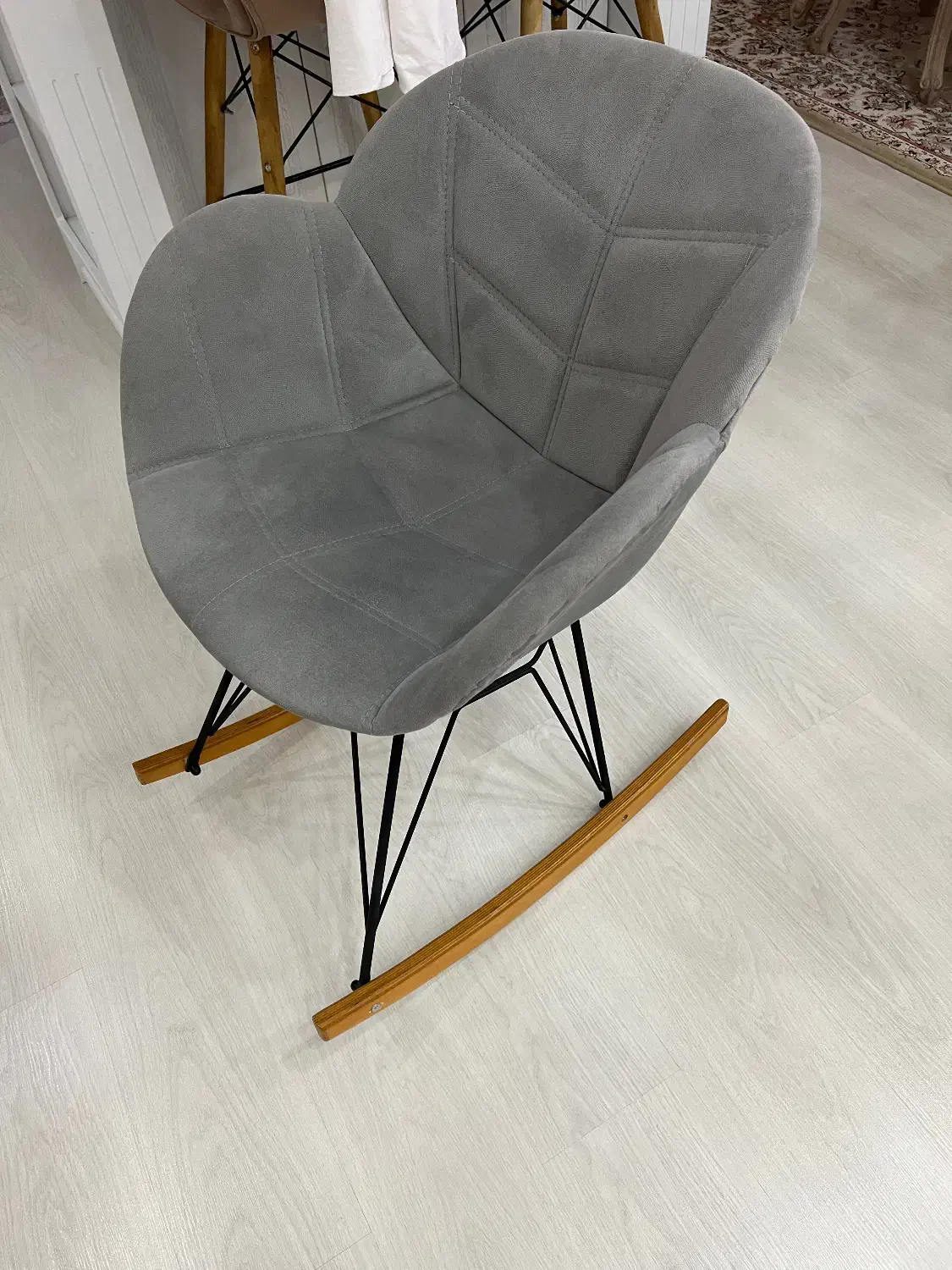 صندلی راک|صندلی و نیمکت|رشت, گلباغ نماز|دیوار