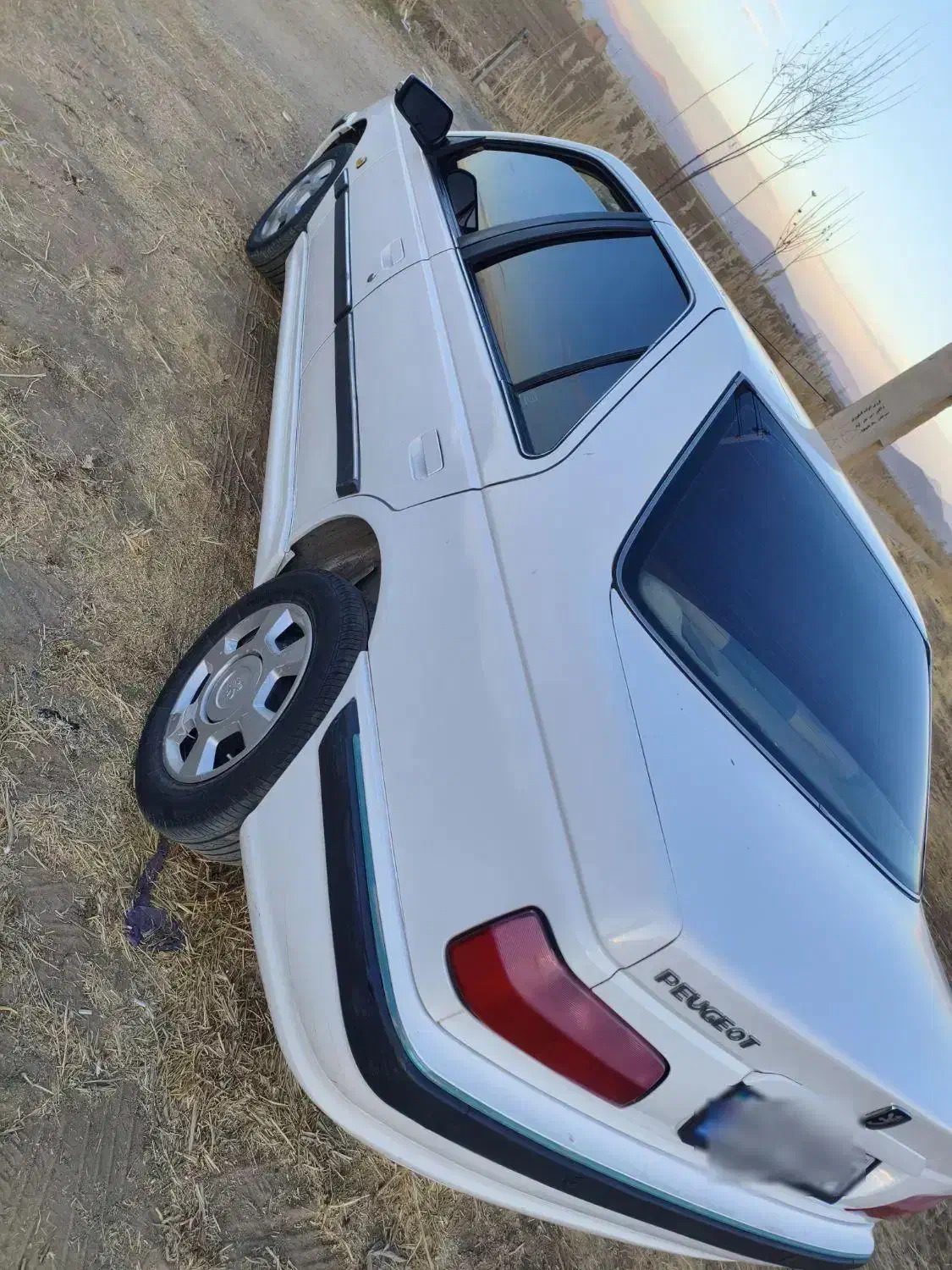 پارس|خودرو سواری و وانت|الیگودرز, |دیوار