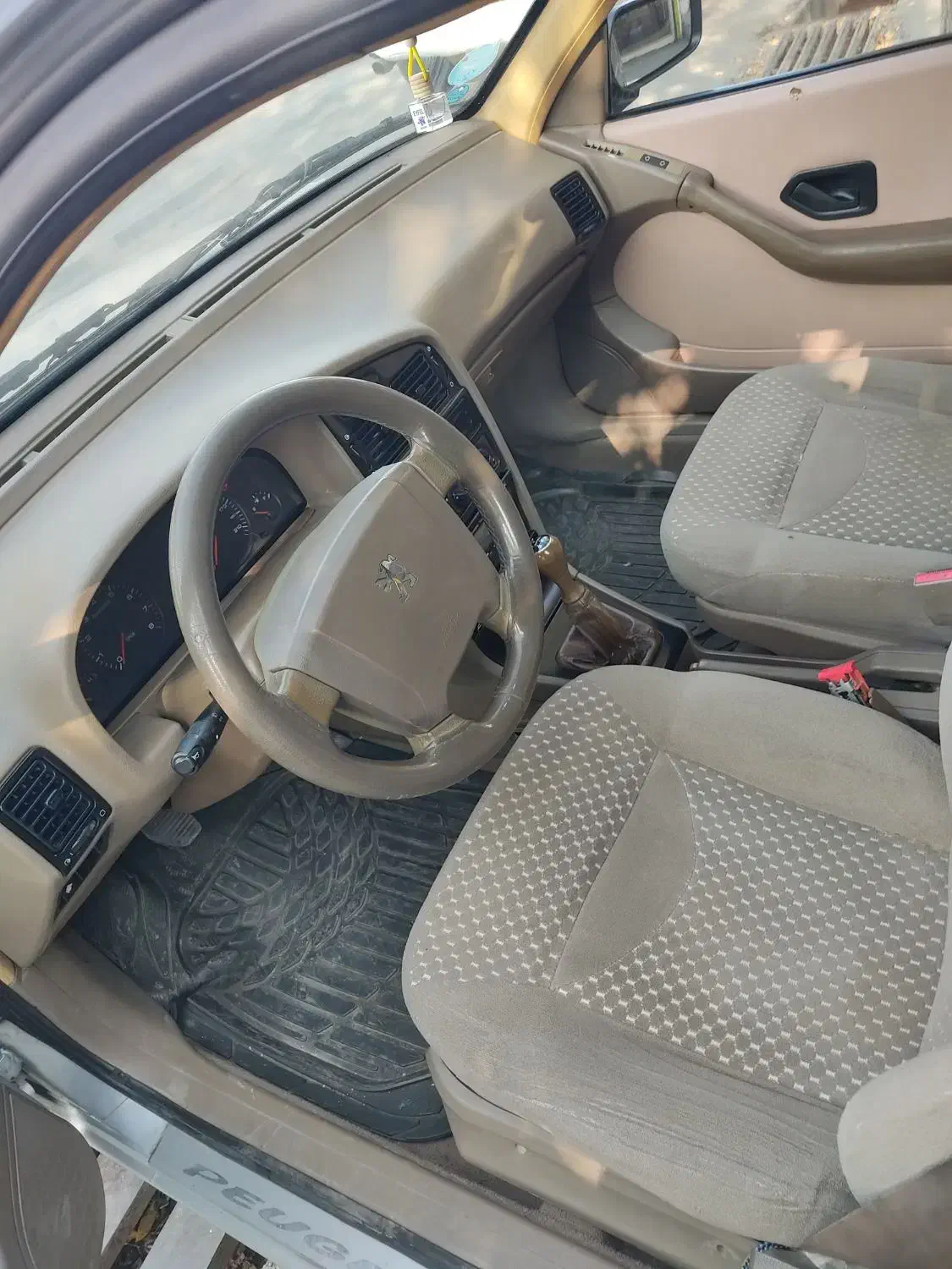 پژو 405دوگانه کارخانه|خودرو سواری و وانت|تهران, فلسطین (میدان انقلاب)|دیوار