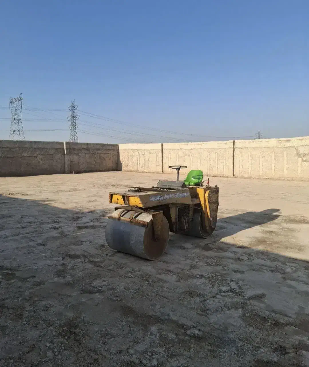 کرایه دهنده غلطک سی جی ۱۱آلمانی دمدار۷۵ کپمکی قوی|خدمات حمل و نقل|آبیک, |دیوار