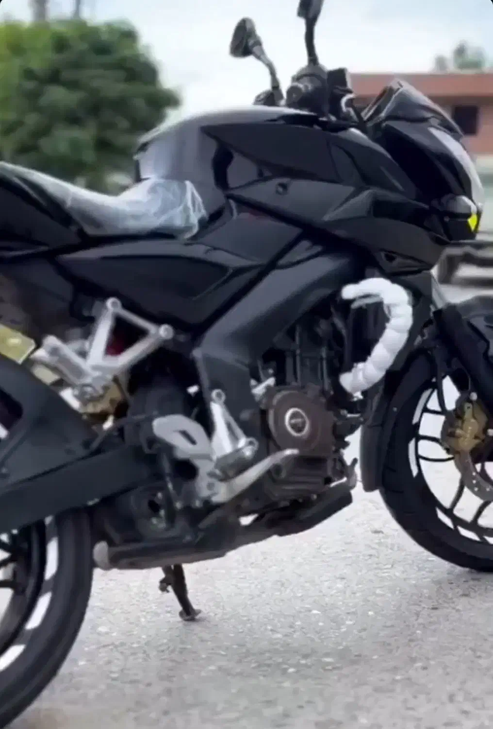 ns200مشکی|موتورسیکلت|قائم‌شهر, |دیوار