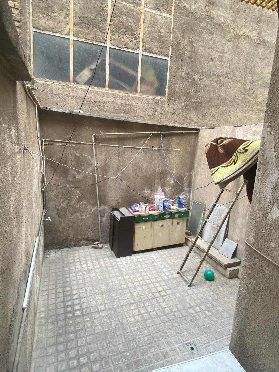 ویلایی ۸۴متر زمین/۱۸۰متر بنا در سه طبقه|فروش زمین و ملک کلنگی|ری, حمزهآباد|دیوار