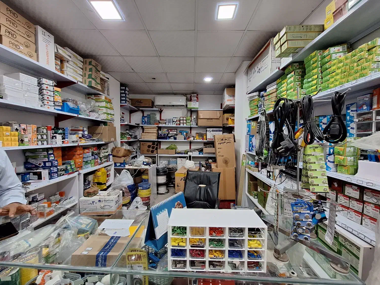 اجاره مغازه/ ۲۲ متری/ اصلی خیابان فرهنگیان|اجارهٔ مغازه و غرفه|بوشهر, |دیوار