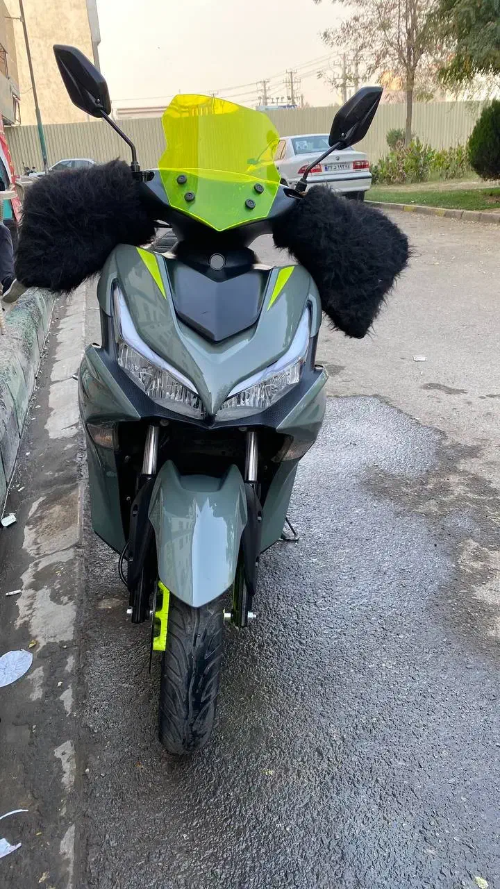 ایروکس مدل اخر ۴۰۳|موتورسیکلت|کرج, حصارک پایین|دیوار