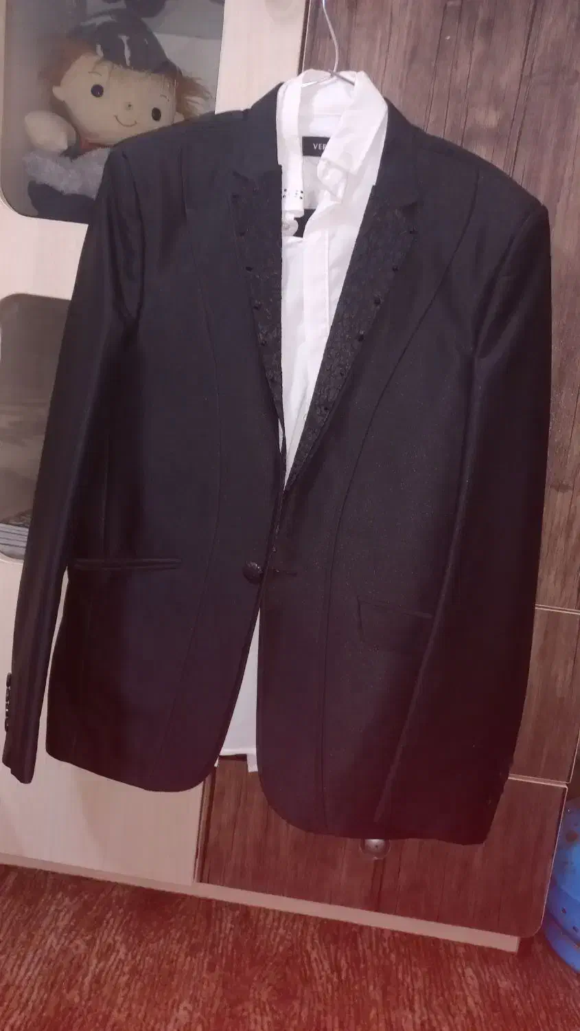 یک کت وشلوار و دو کت تک|لباس|کاشان, ولیعصر|دیوار