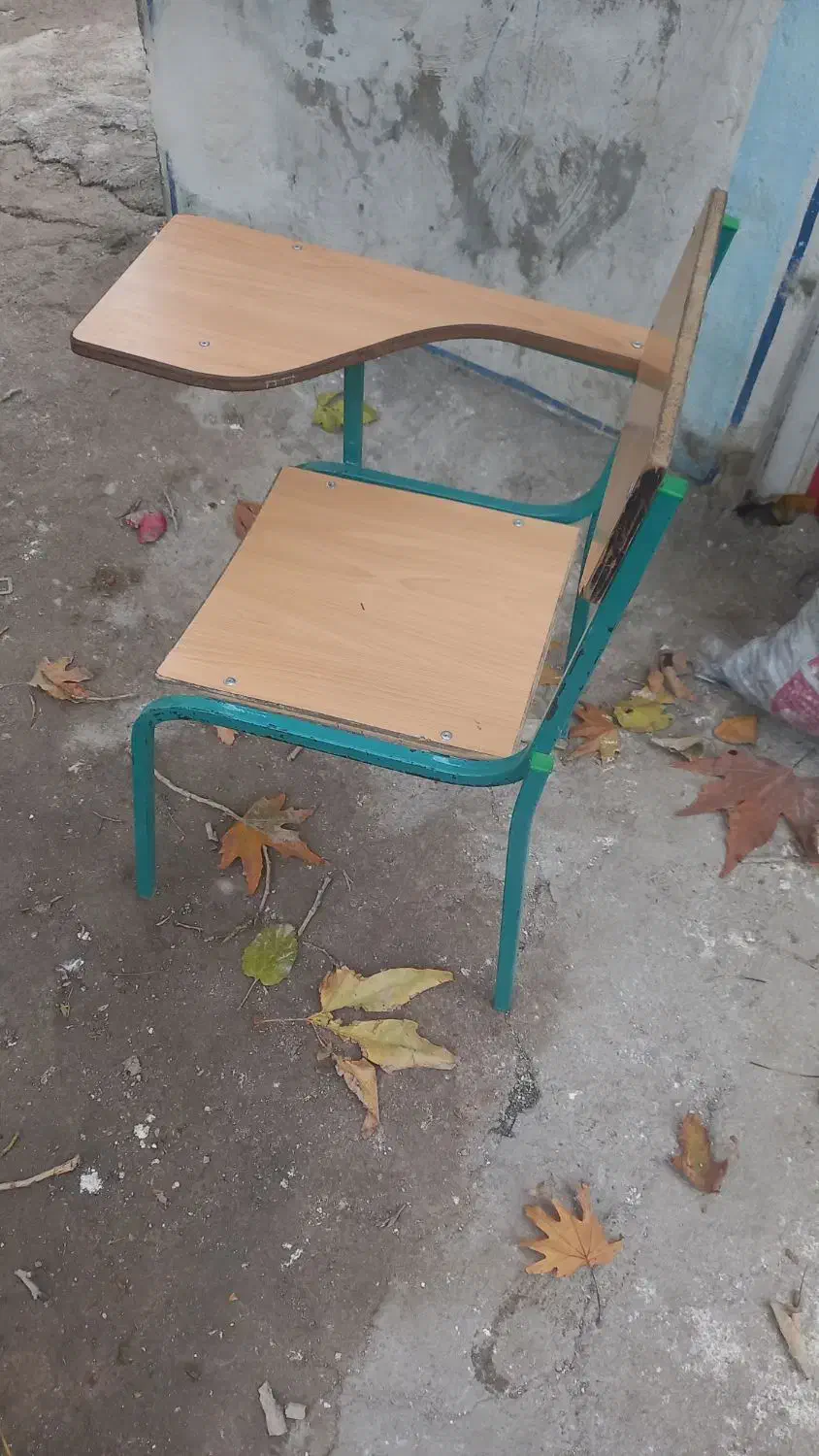 صندلی|صندلی و نیمکت|خرم‌آباد, |دیوار