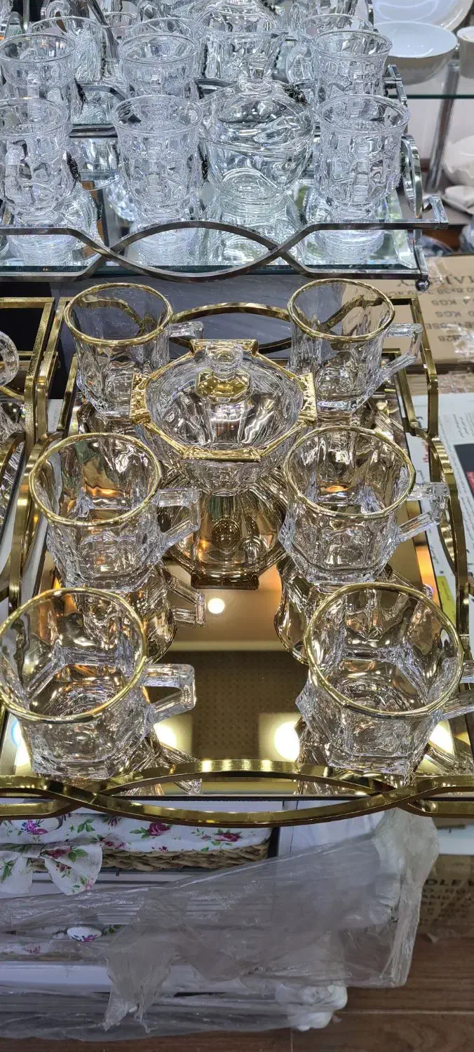 فنجان لبطلا و کریستال|ظروف سرو و پذیرایی|یزد, |دیوار